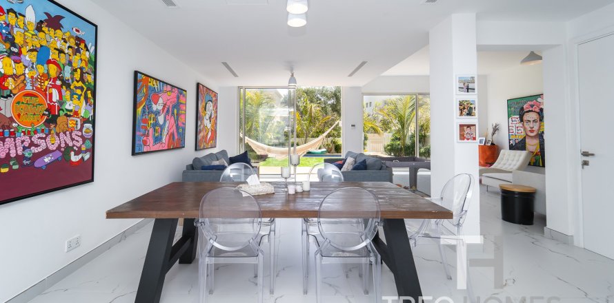 Villa en The Springs, Dubai, 3 dormitorios, 235.23 m², № 138010