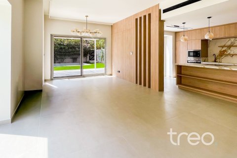 Купить виллу в Арабиан Ранчес, Дубай: 4 спальни, 226.4м², № 138005 - фото 25