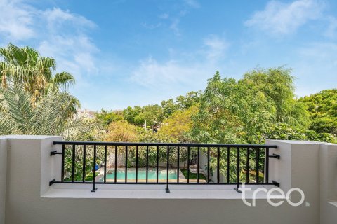 Купить виллу в Арабиан Ранчес, Дубай: 4 спальни, 226.4м², № 138005 - фото 12