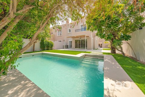 Купить виллу в Арабиан Ранчес, Дубай: 4 спальни, 226.4м², № 138005 - фото 19