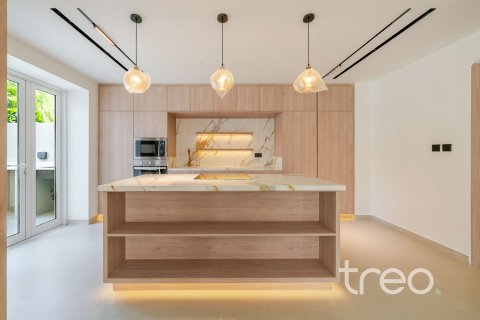 Купить виллу в Арабиан Ранчес, Дубай: 4 спальни, 226.4м², № 138005 - фото 24