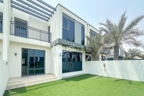 Снять в аренду виллу в Maple at Dubai Hills Estate, Дубай Хилс Эстейт, Дубай: 4 спальни, 210м², № 44995 - фото 1