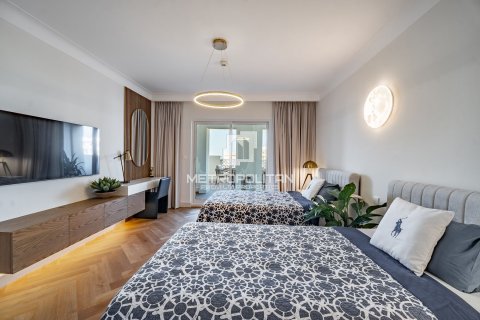 Снять в аренду квартиру в Пальме Джумейре, Дубай: 2 спальни, 203м², № 74122 - фото 13