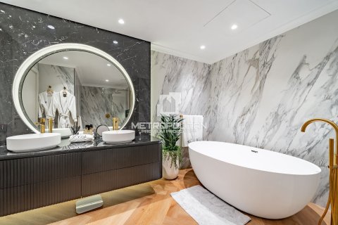 Снять в аренду квартиру в Пальме Джумейре, Дубай: 2 спальни, 203м², № 74122 - фото 11