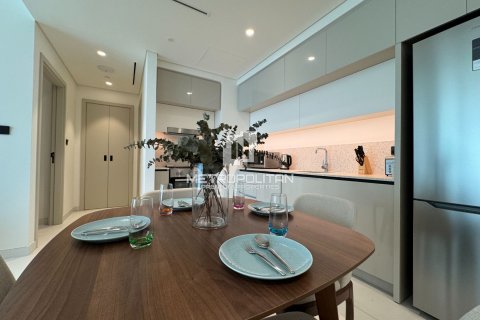 Apartment in EMAAR Beachfront, Dubai Harbour, Dubai 2 bedrooms, 109 sq.m. № 74120 - photo 4