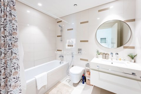 Apartment in EMAAR Beachfront, Dubai Harbour, Dubai 2 bedrooms, 109 sq.m. № 74111 - photo 21