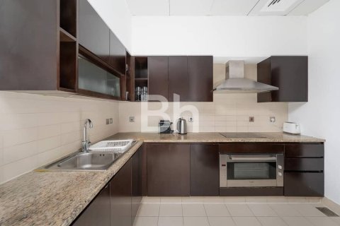 Снять в аренду квартиру в Пальме Джумейре, Дубай: 2 спальни, 159м², № 21665 - фото 15