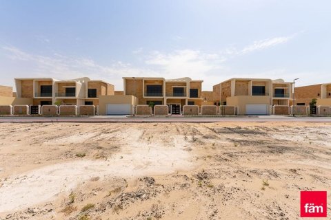 Купить земельный участок в Джабаль-Али, Дубай: 929м², № 8987 - фото 5