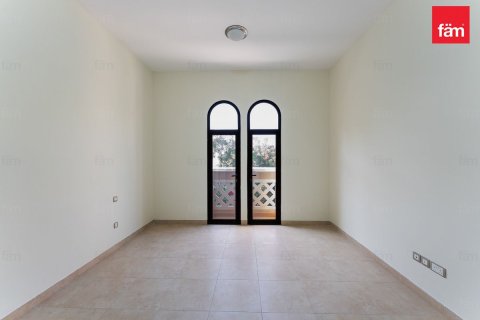 Townhouse in Dubai 4 bedrooms, 387.1 sq.m. № 90284 - photo 5