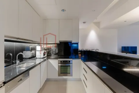 Apartment in Dubai Marina, Dubai 3 bedrooms, 173 sq.m. № 92843 - photo 16