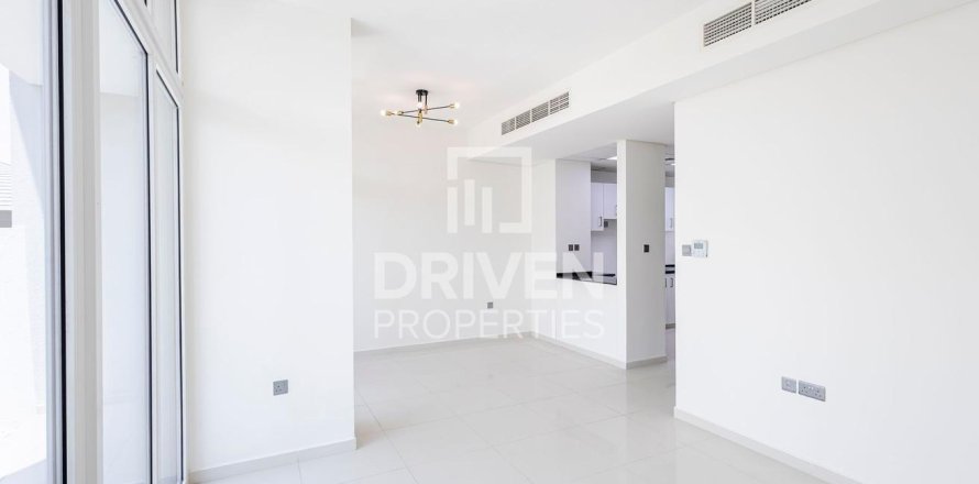 Townhouse in Dubai 3 bedrooms, 112.23 sq.m. № 136117