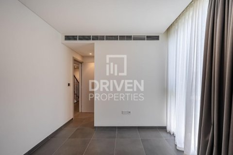 Villa in Arabian Ranches 3, Dubai 4 bedrooms, 299.98 sq.m. № 136113 - photo 17