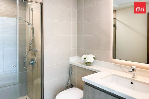 Снять в аренду квартиру в Дубае: 2 спальни, 112.7м², № 90557 - фото 24