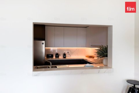 Снять в аренду квартиру в Дубае: 2 спальни, 112.7м², № 90557 - фото 18