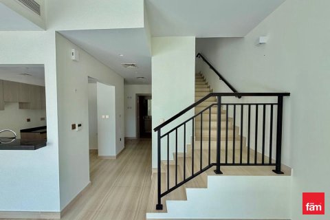 Снять в аренду таунхаус в Дубае: 3 спальни, 150м², № 90552 - фото 4