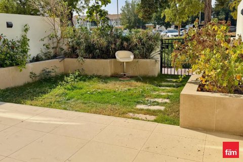 Снять в аренду таунхаус в Дубае: 3 спальни, 150м², № 90552 - фото 20