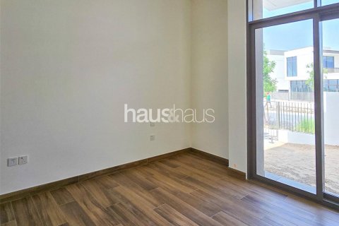 Villa in Al Furjan, Dubai 4 bedrooms, 449 sq.m. № 43828 - photo 6