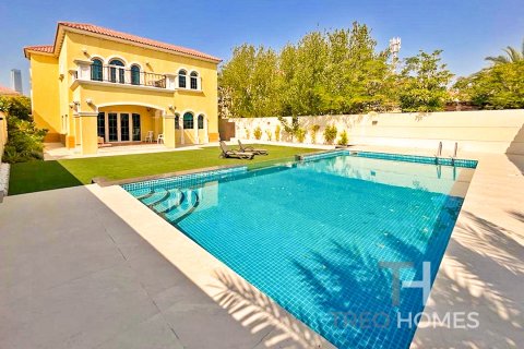 Villa in Legacy, Jumeirah Park, Dubai 3 bedrooms, 328 sq.m. № 16830 - photo 19