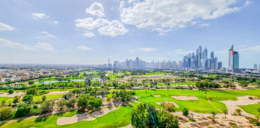 Apartamento en The Views, Dubai, 3 dormitorios, 162.6 m², № 135248
