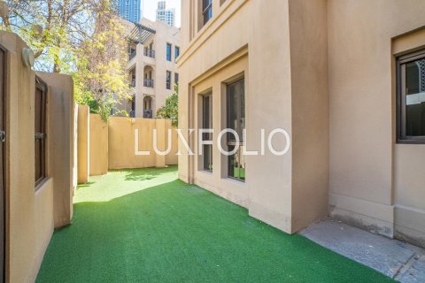 Apartamento en Old Town, Dubai, 2 dormitorios, 232 m², № 45821 - foto 1