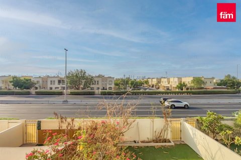 Villa in Dubai 2 bedrooms, 172.5 sq.m. № 58877 - photo 6