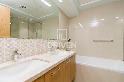 Apartment in Bellevue Towers, Downtown Dubai (Downtown Burj Dubai), Dubai 2 bedrooms, 120.4 sq.m. № 138648 - photo 13