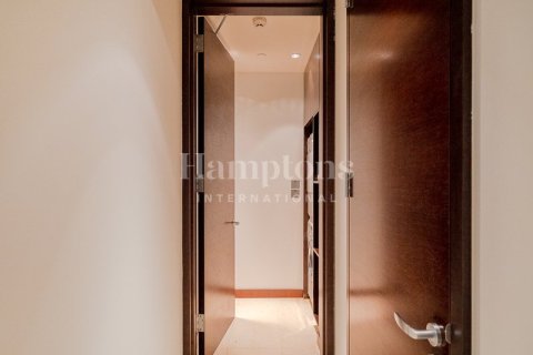 Снять в аренду квартиру в Бурдж-Халифе, Дубай: 2 спальни, 189.15050800м², № 12761 - фото 16
