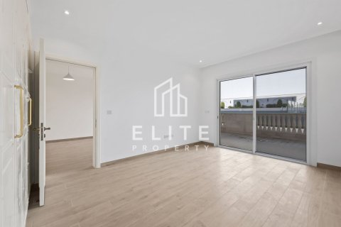 Apartment in Dubai studio, 110 sq.m. № 85531 - photo 12