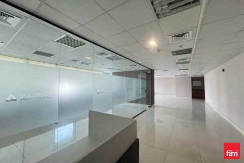 Bureau à Dubai, 125.2 m², № 50703 - photo 2