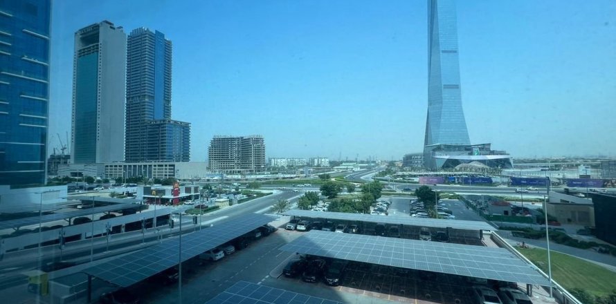 Bureau à Dubai, 125.2 m², № 50703
