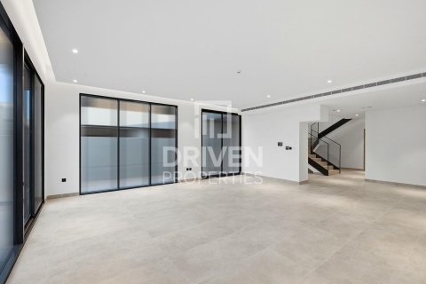 Maison de ville à Dubai Land, Dubai, 3 chambres, 232.72 m², № 128300