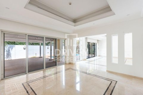 Villa in District One, Mohammed Bin Rashid City, Dubai 4 bedrooms, 694.73 sq.m. № 128193
