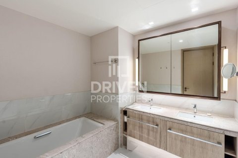 Apartment in Address Harbour Point, Dubai Creek Harbour (The Lagoons), Dubai 2 bedrooms, 147.62 sq.m. № 128195 - photo 11