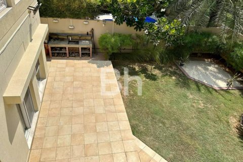 Villa in Dubai 4 bedrooms, 548 sq.m. № 22236 - photo 12