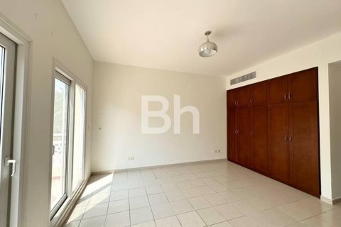 Villa in Dubai 4 bedrooms, 548 sq.m. № 22236 - photo 14