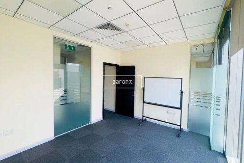 Oficina en Business Bay, Dubai, 104.2 m², № 49670 - foto 3