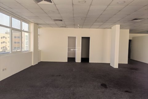 Снять в аренду офис в Al Quoz, Дубай: 281.8м², № 49654 - фото 12