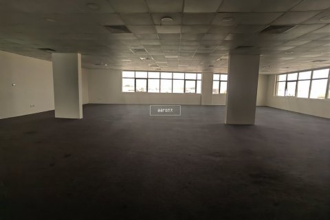 Снять в аренду офис в Al Quoz, Дубай: 281.8м², № 49654 - фото 2