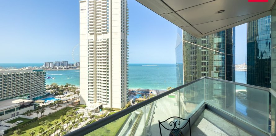 Apartamento en Dubai, 3 dormitorios, 207.1 m², № 10550