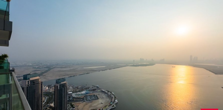 Apartment in Dubai 3 bedrooms, 170.9 sq.m. № 10547