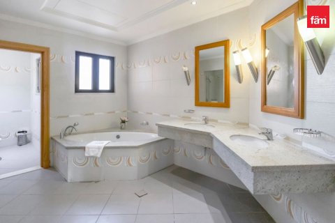 Снять в аренду виллу в Пальме Джумейре, Дубай: 4 спальни, 620.9м², № 8627 - фото 20