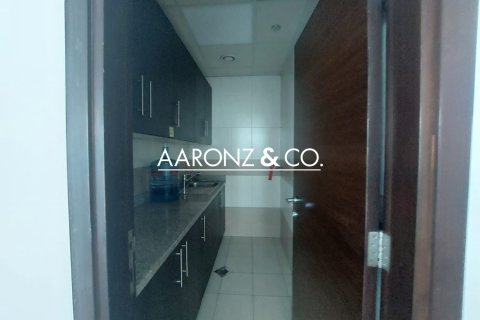 Bureau à Business Bay, Dubai, 90.4 m², № 78270 - photo 11