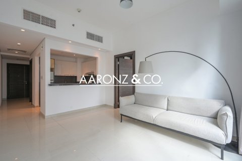 Снять в аренду квартиру в Дубай Марине, Дубай: 1 спальня, 55м², № 78269 - фото 2