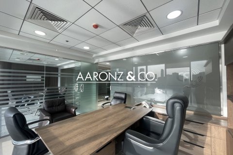 Office in Business Bay, Dubai 91.8 sq.m. № 78275 - photo 2