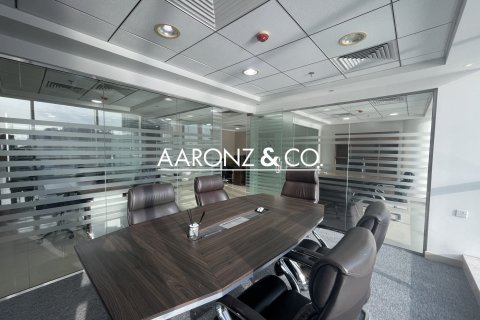 Office in Business Bay, Dubai 91.8 sq.m. № 78275 - photo 7