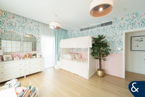 Villa en The Lakes, Dubai, 4 dormitorios, 335 m², № 98657 - foto 17