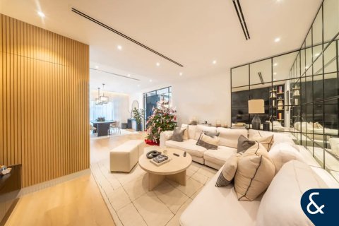 Villa en The Lakes, Dubai, 4 dormitorios, 335 m², № 98657 - foto 3