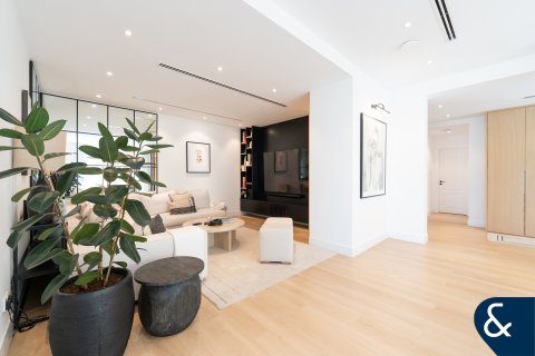 Villa en The Lakes, Dubai, 4 dormitorios, 335 m², № 98657 - foto 8