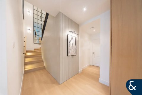 Villa en The Lakes, Dubai, 4 dormitorios, 335 m², № 98657 - foto 5