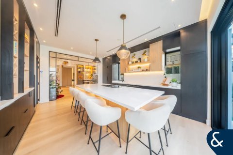 Villa en The Lakes, Dubai, 4 dormitorios, 335 m², № 98657 - foto 4